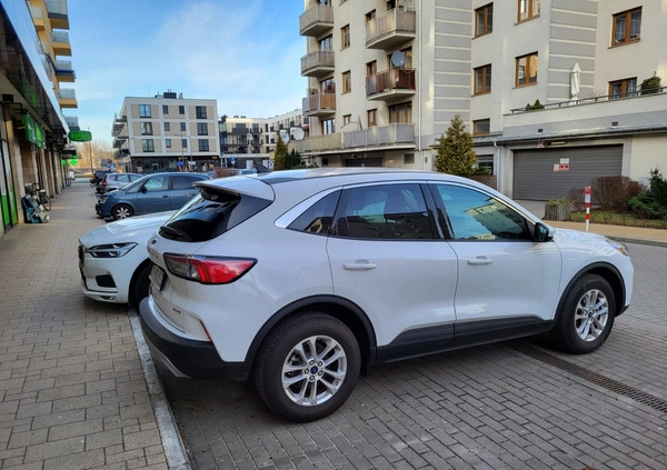 Ford Escape cena 107900 przebieg: 6000, rok produkcji 2021 z Piaseczno małe 172